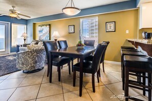Condo, 3 Bedrooms, Ocean View | In-room dining
