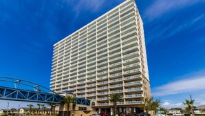 Exterior - Crystal Tower by Luxury Gulf Rentals (Gulf Shores)
