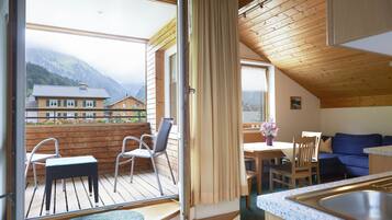 Deluxe-Apartment Uentschenblick 2 Schlafzimmer, 2 Badezimmer (inklusive Endreinigungsgebühr 65,00€) | Balkon