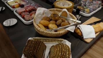 Dagelijks ontbijtbuffet (toeslag)