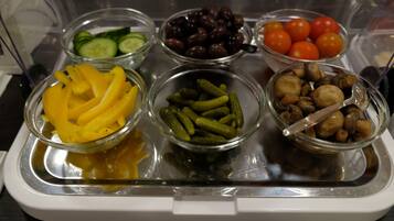 Daily buffet breakfast for a fee