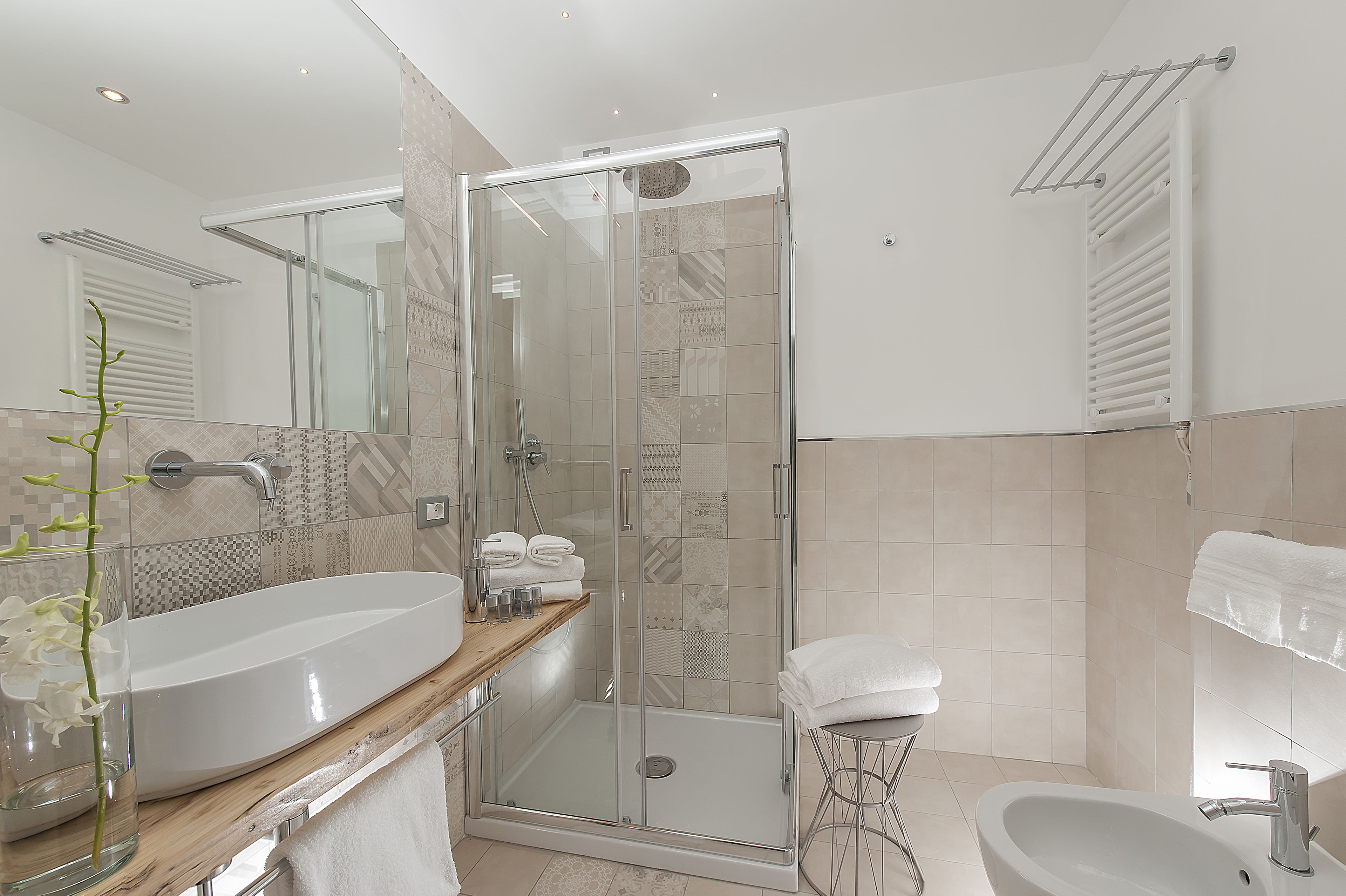 Photo - Colosseum Corner