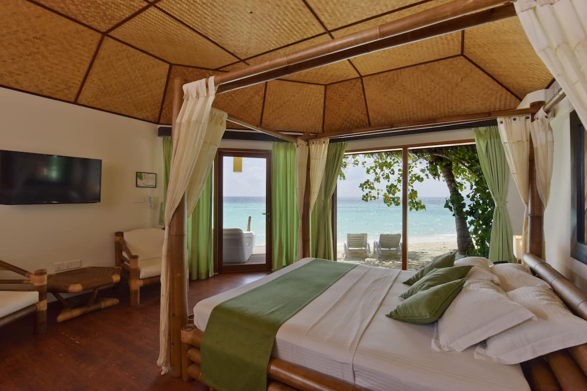 Beach Bungalow | 客房內保險箱、書桌、熨斗/熨衣板、免費搖籃/嬰兒床