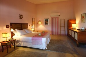 Villa, varias camas, para no fumadores | 4 habitaciones, escritorio, tabla de planchar con plancha y cunas 