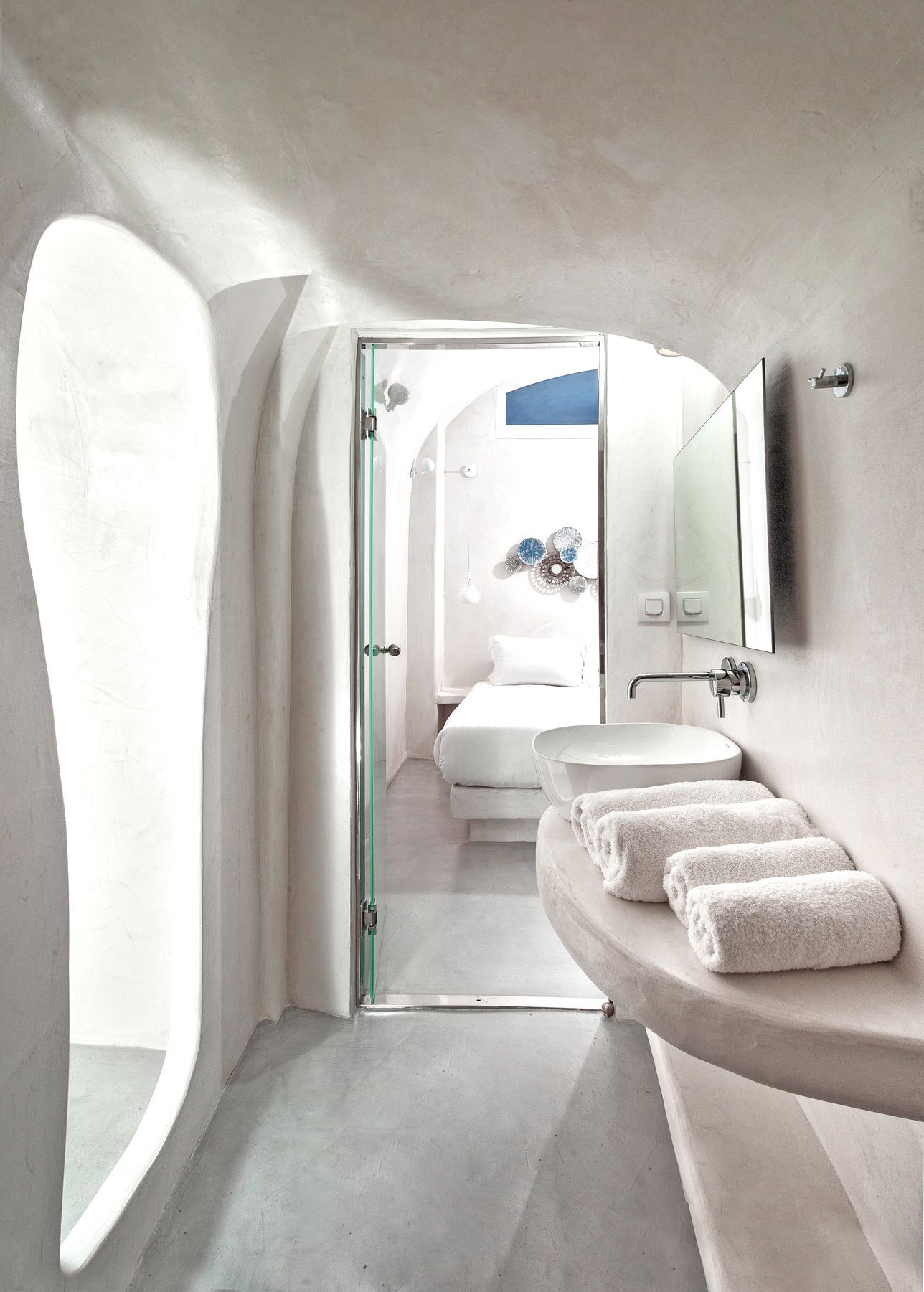 suite, 2 bedrooms (cave, shared terrace) | bathroom | shower, free toiletries, hair dryer, bathrobes