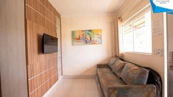 Apartemen | Area keluarga | TV