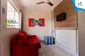 Apartment | Living area | TV - Lacqua DiRoma III Via Caldas (Caldas Novas)