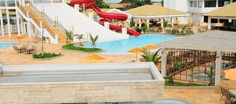 Lacqua DiRoma III Via Caldas