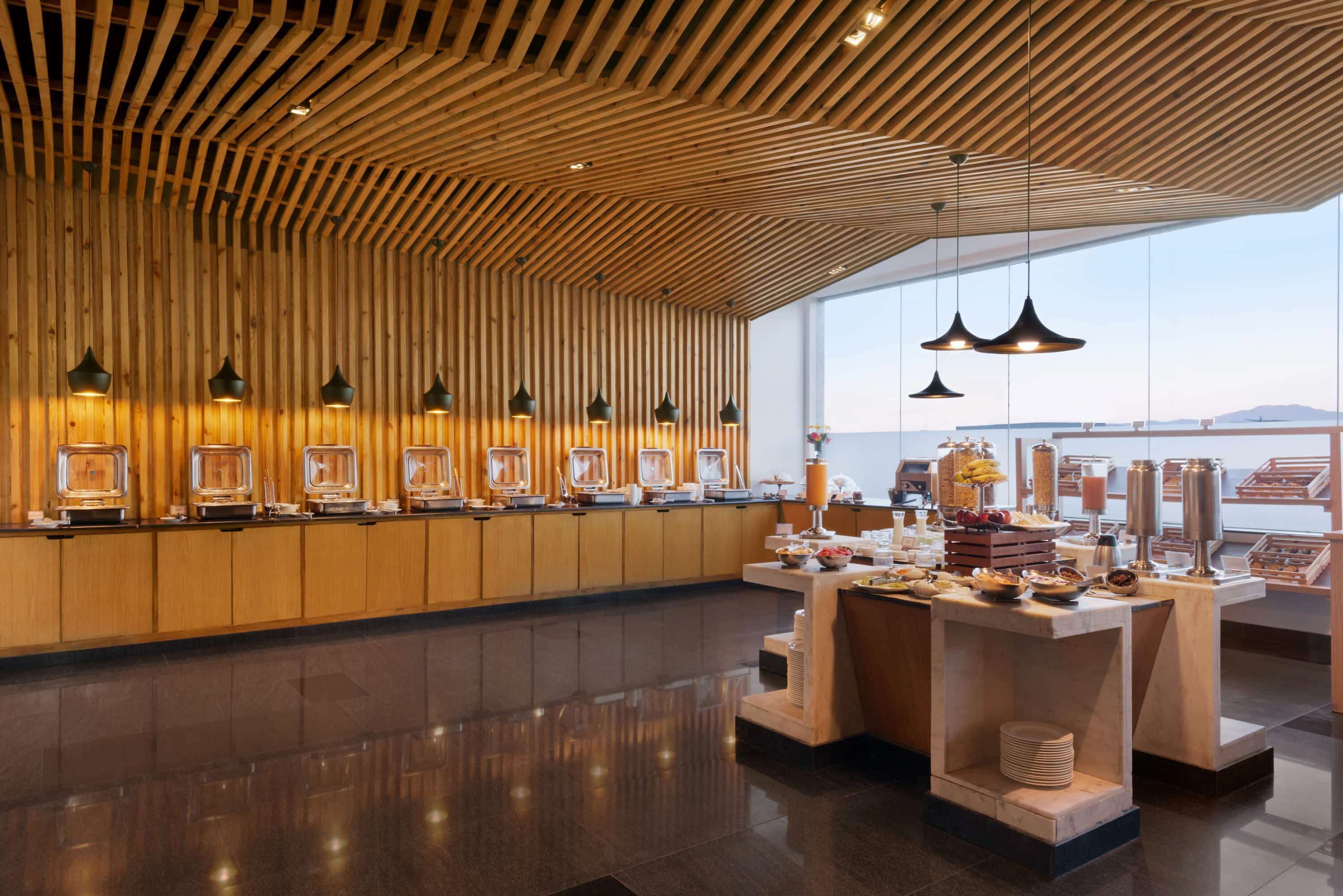 Daily buffet breakfast (INR 1100 per person)