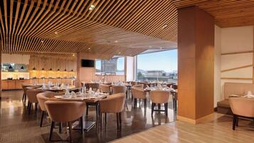 Daily buffet breakfast (INR 1100 per person)