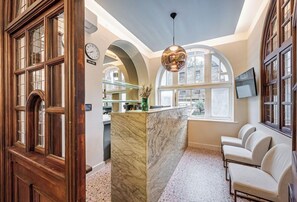 Lobby - So Kings Cross (London)