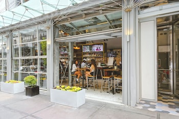 Restaurant at Crowne Plaza HY36 Midtown Manhattan by IHG