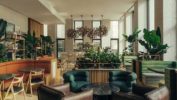 Cocktailbar, uteservering, åpen hver dag