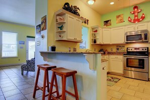 Private kitchen - Livin On Island Time SHTD2 (Port Aransas)