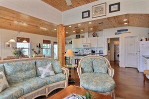 House, 3 Bedrooms | Living area | DVD player - Sea Lily VW39 (Port Aransas)