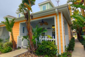 Front of property - The Surf Shack PB105 (Port Aransas)