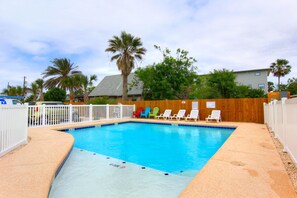 Outdoor pool - Tropical Reef SP1 (Port Aransas)