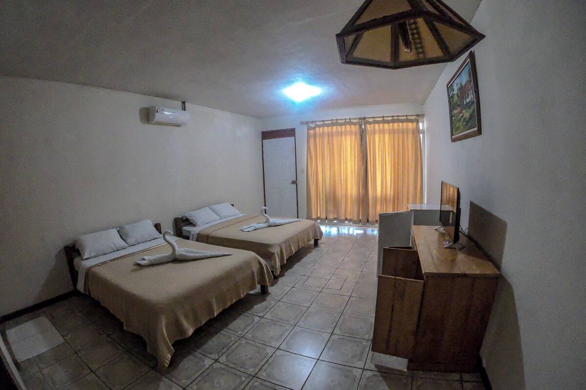 minibar, in-room safe, free wifi, bed sheets