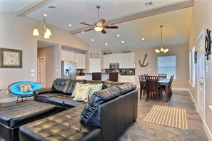House, 3 Bedrooms | Living area | DVD player - Mi Casa Tu Casa upstairs (Port Aransas)