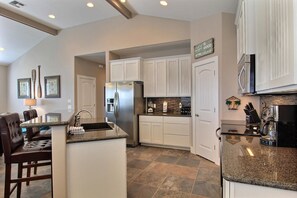 House, 3 Bedrooms | Private kitchen | Fridge, microwave, coffee/tea maker - Mi Casa Tu Casa upstairs (Port Aransas)