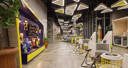 YELLO Hotel Harmoni Jakarta