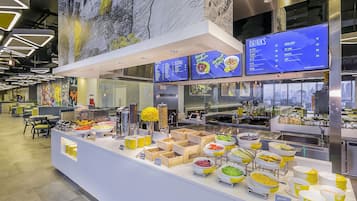 Breakfast, lunch, dinner served; Indonesian cuisine