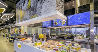 YELLO Hotel Harmoni Jakarta