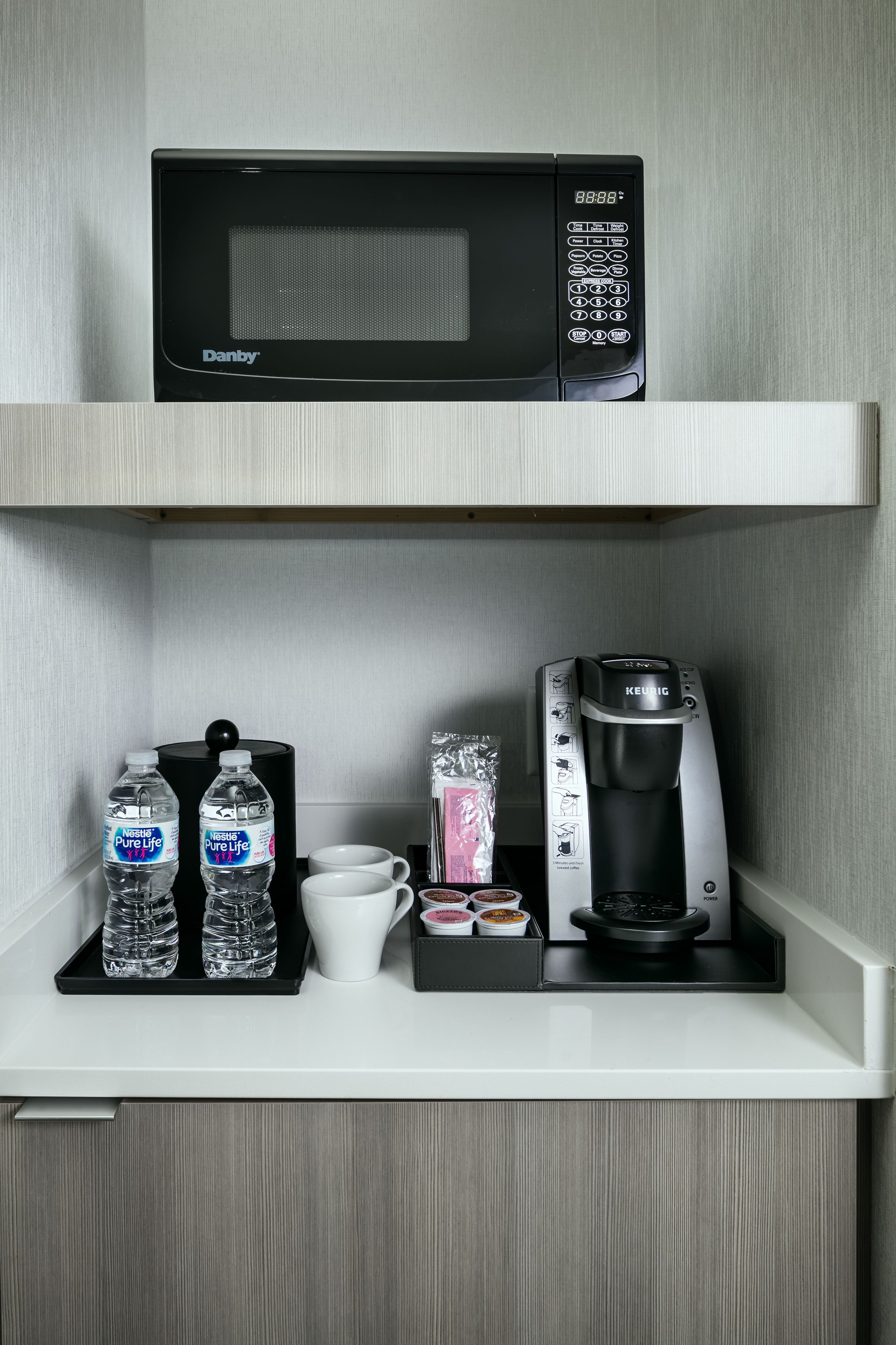 in-room safe, desk, laptop workspace, blackout curtains