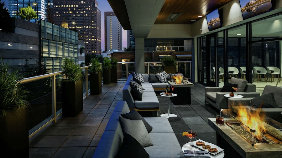 Hilton Garden Inn Seattle Bellevue Downtown, WA