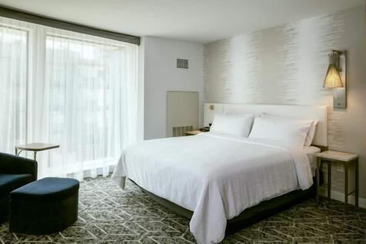 In-room safe, desk, laptop workspace, blackout drapes