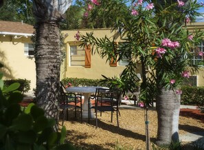 Courtyard - Atlantic Hideaway (Delray Beach)