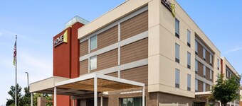 Home2 Suites by Hilton Bowling Green Hotel