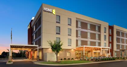 Home2 Suites by Hilton Bowling Green Hotel
