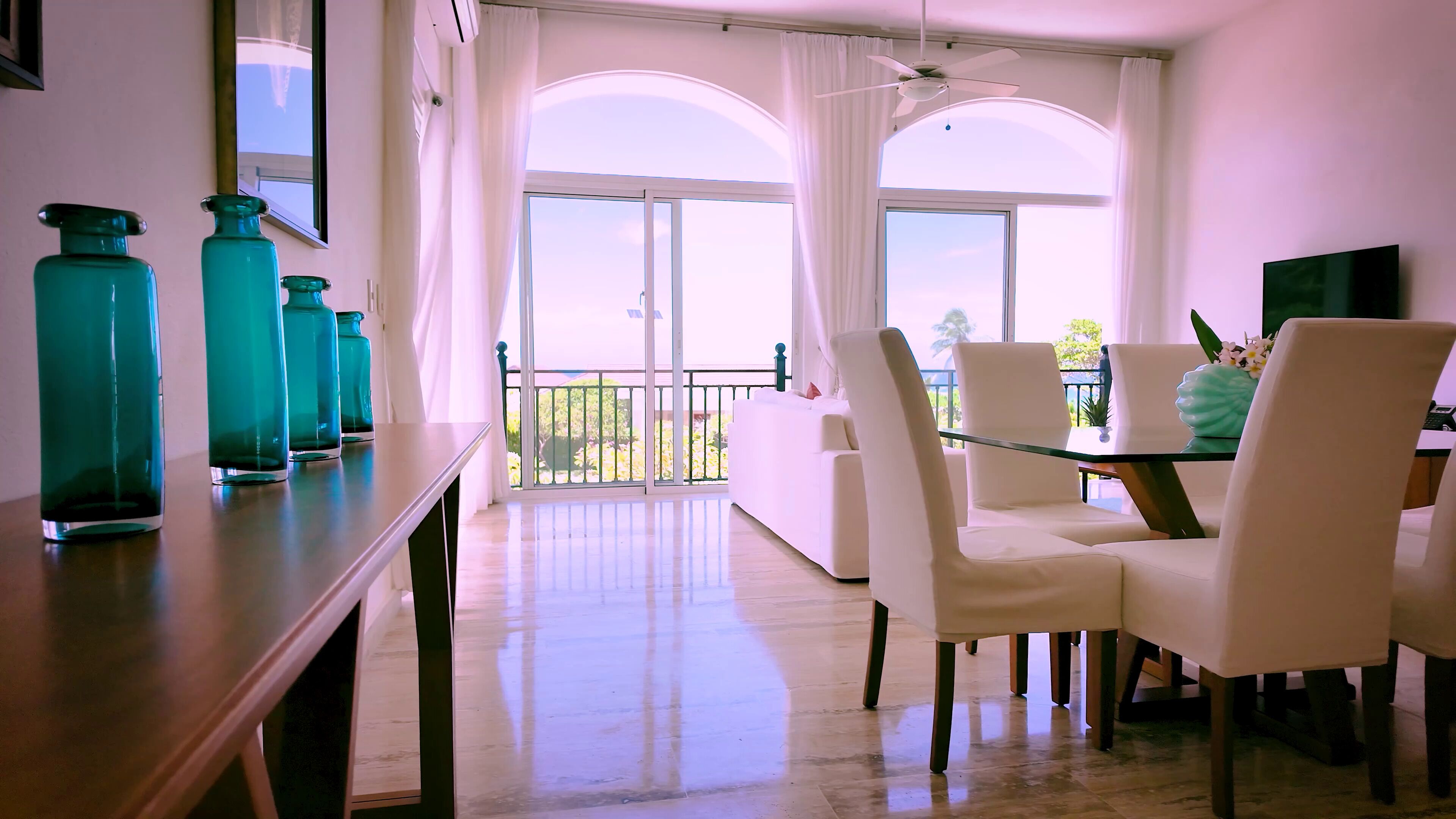 Leilighet – deluxe, 2 soverom, hageutsikt | 2 soverom, blendingsgardiner, wi-fi (inkludert) og sengetøy