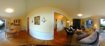 Smugglers Lagoon Beach Cottage