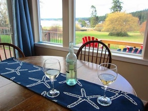 House, 2 Bedrooms, Sea View | In-room dining