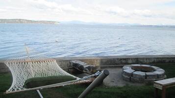 House, 2 Bedrooms, Sea View | Pemandangan tasik