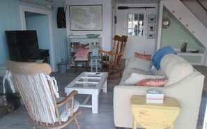 House, 2 Bedrooms, Sea View | Dining
