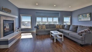 House, 3 Bedrooms, Sea View