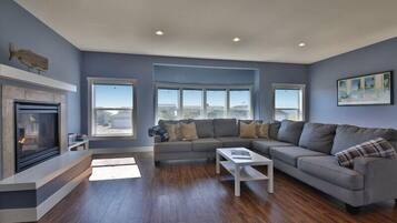 House, 3 Bedrooms, Sea View | 3 bedrooms, free WiFi