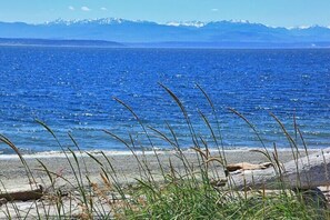 House, 3 Bedrooms, Sea View | Beach - Admirals Cove Seaside Getaway (Coupeville)