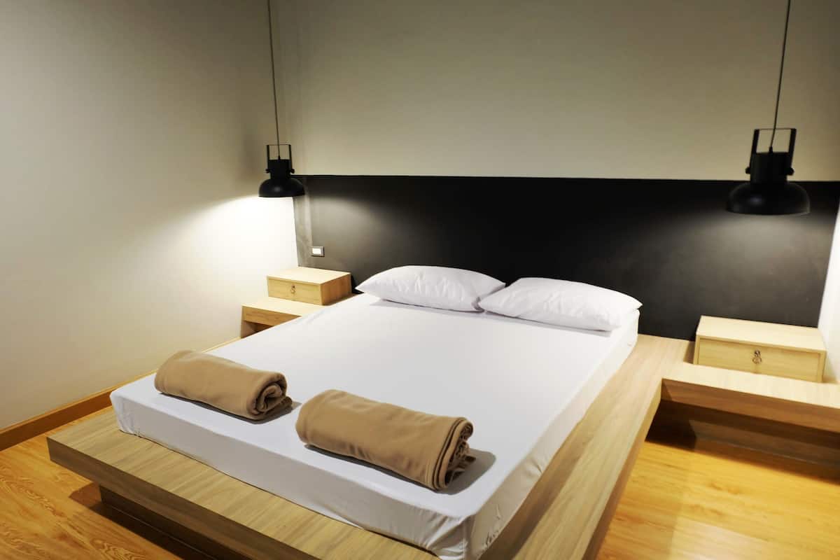Double Room | Free WiFi, bed sheets