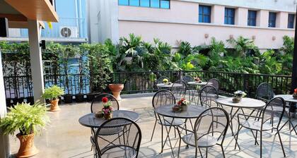 Inn Stations Hostel