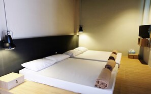 واي فاي مجانًا وملاءات أسرّة