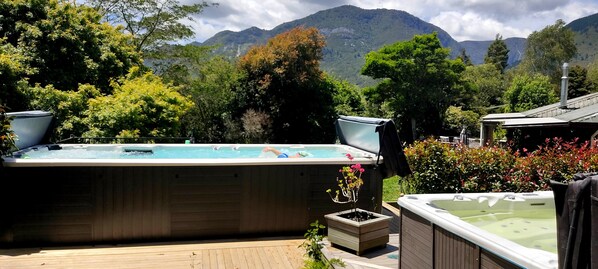 Outdoor pool, pool loungers