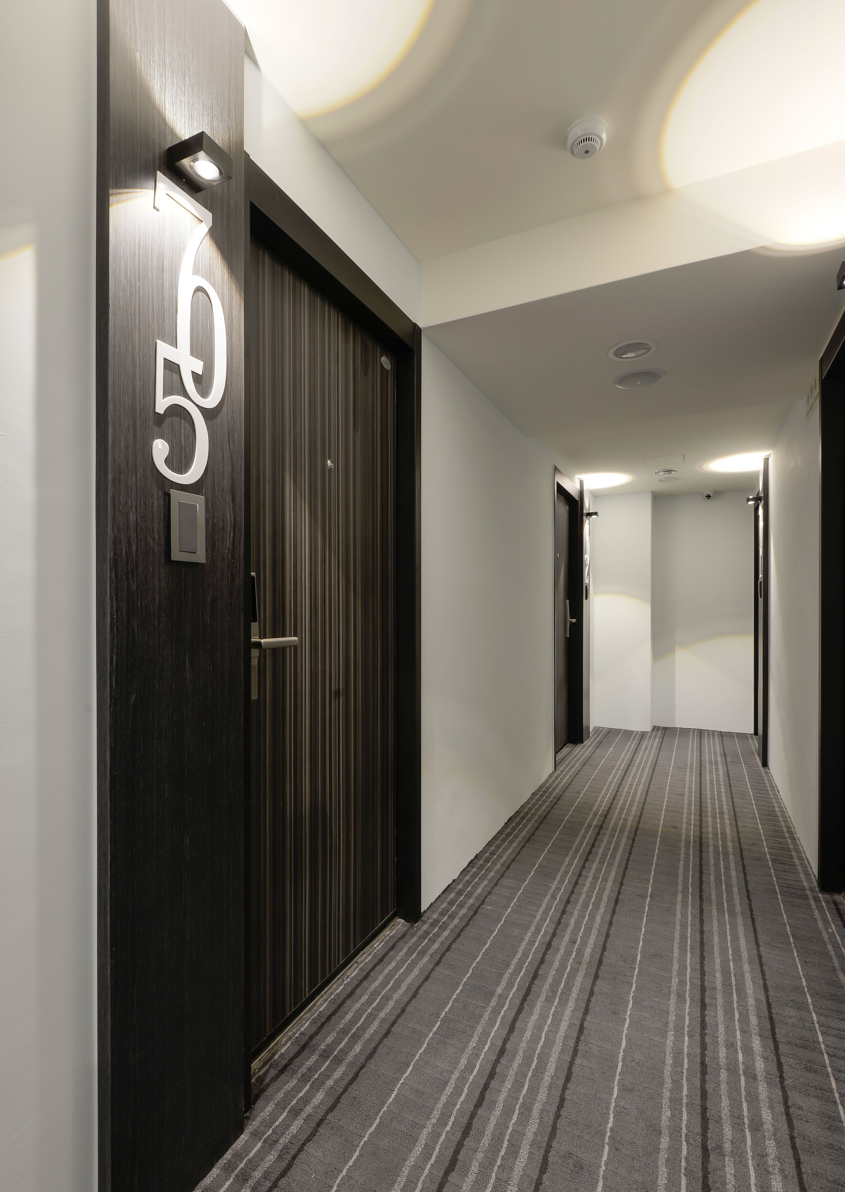 Habitación triple familiar | Pasillo