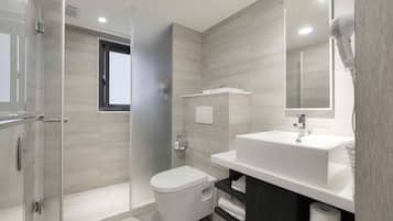 Superior Double Room, 2 Twin Beds | Bathroom | Shower, free toiletries, hair dryer, slippers