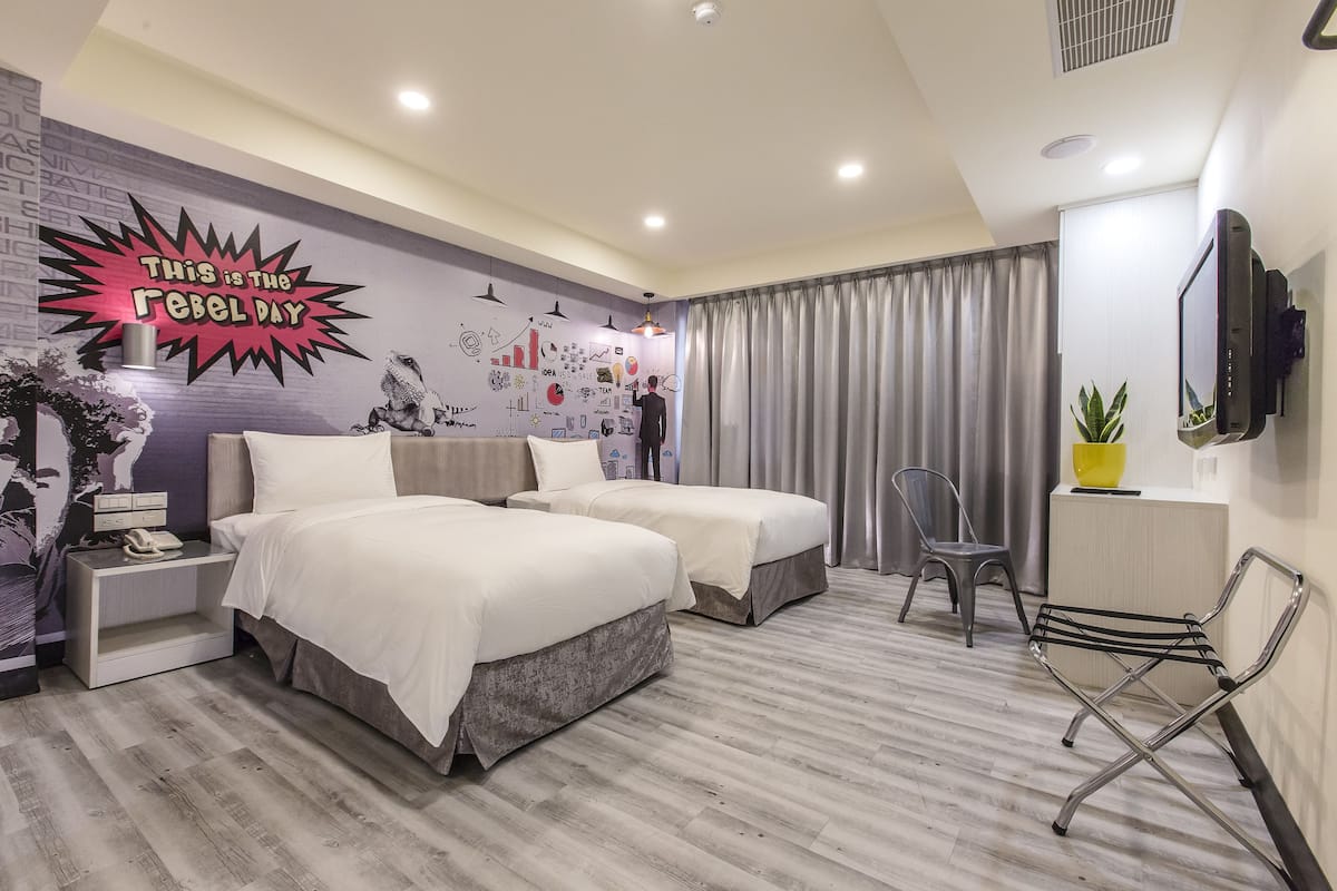 Superior-Zweibettzimmer, 2 Einzelbetten | Verdunkelungsvorhänge, kostenloses WLAN, Bettwäsche