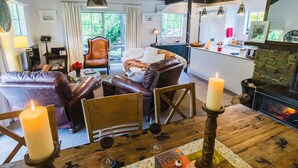 Family Cottage, 3 Bedrooms | Living area - Cardrona Cottage (Cardrona)