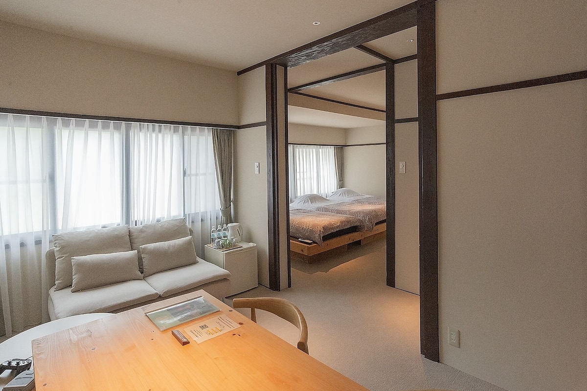 Habitación triple Deluxe | Wifi gratis y ropa de cama